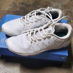 Varsity Spirit Shoes (Size: 7.5)